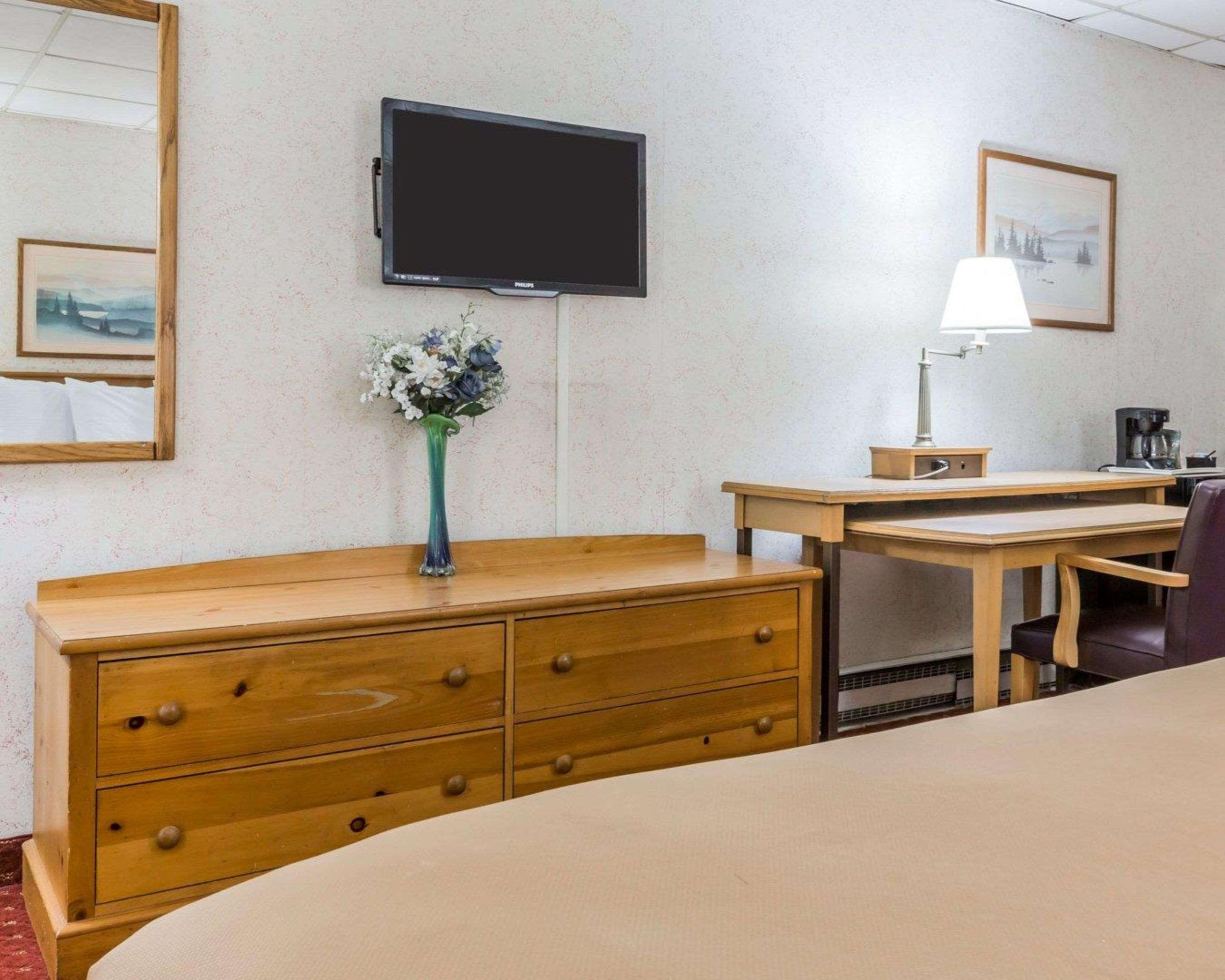 Econo Lodge Stewart International Airport New Windsor Esterno foto