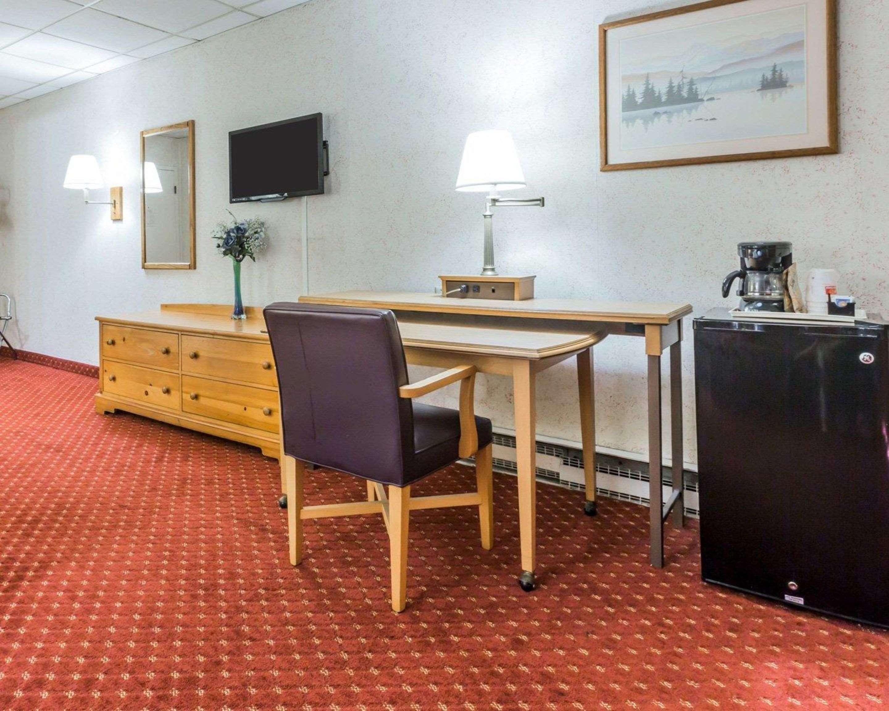 Econo Lodge Stewart International Airport New Windsor Esterno foto